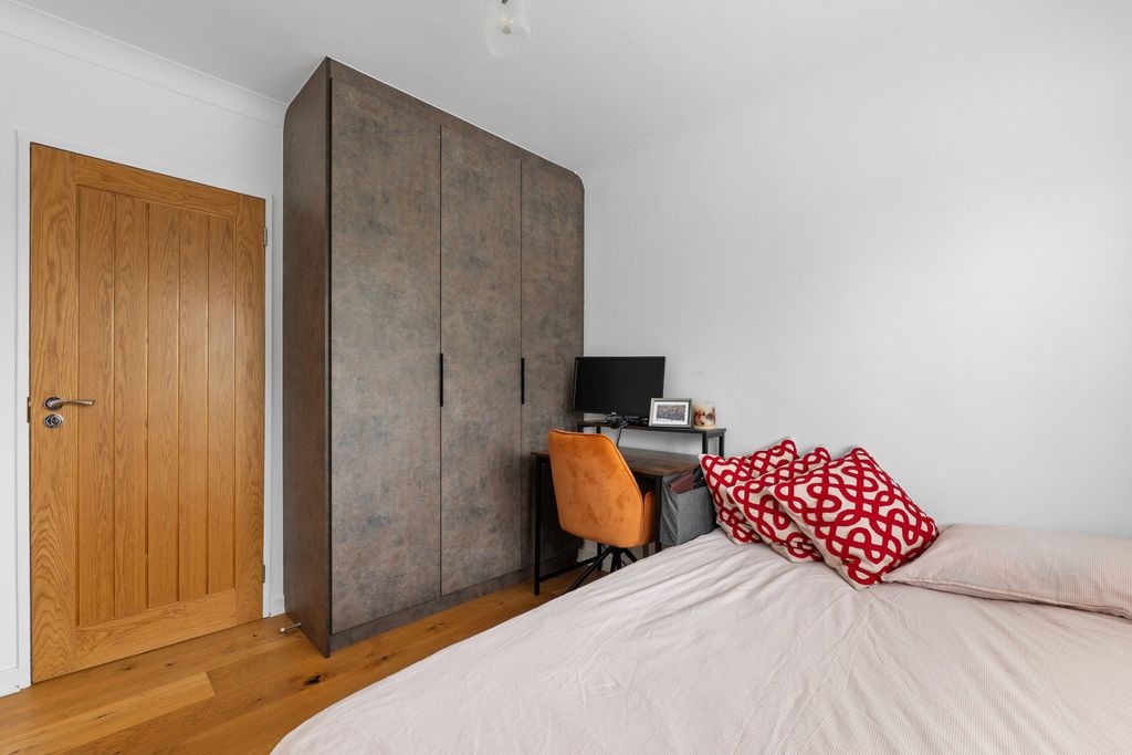 Additional image 25 of 4 bed detached house for saleGilhams Avenue, Banstead SM7