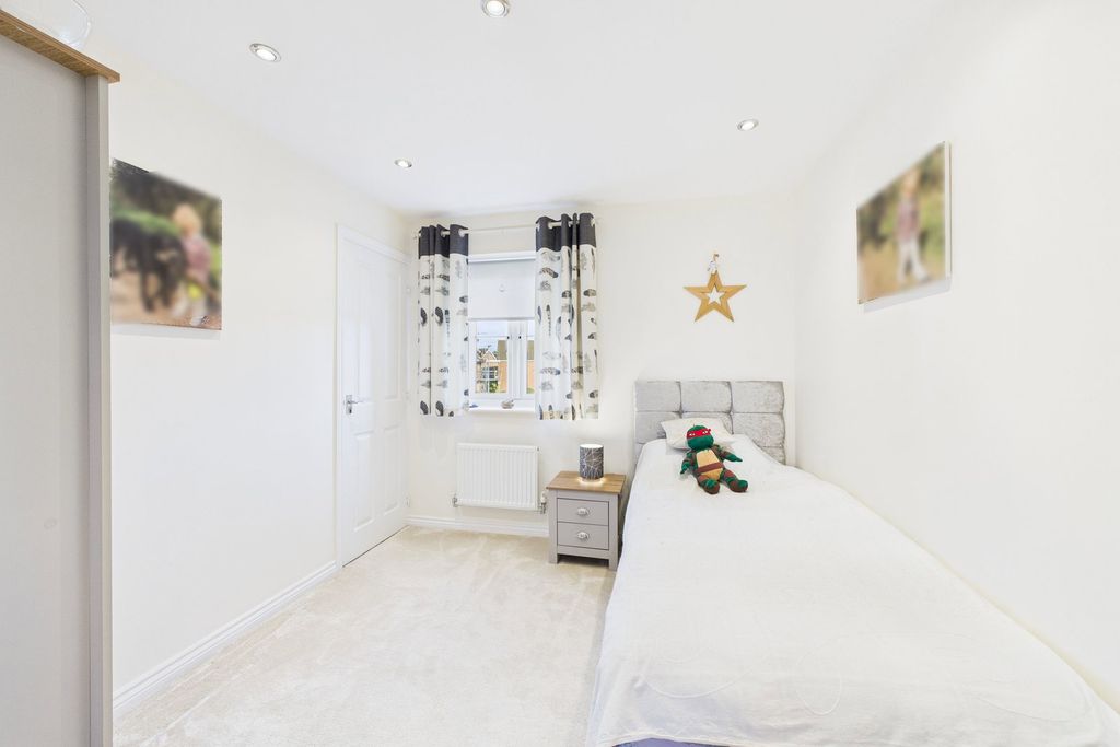 Additional image 13 of 4 bed detached house for saleNuthatch Way, Attleborough NR17