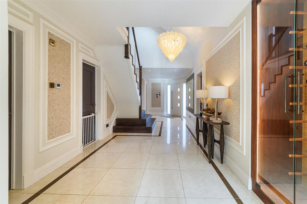 Additional image 18 of 5 bed detached house for saleWoodmansterne Lane, Banstead SM7