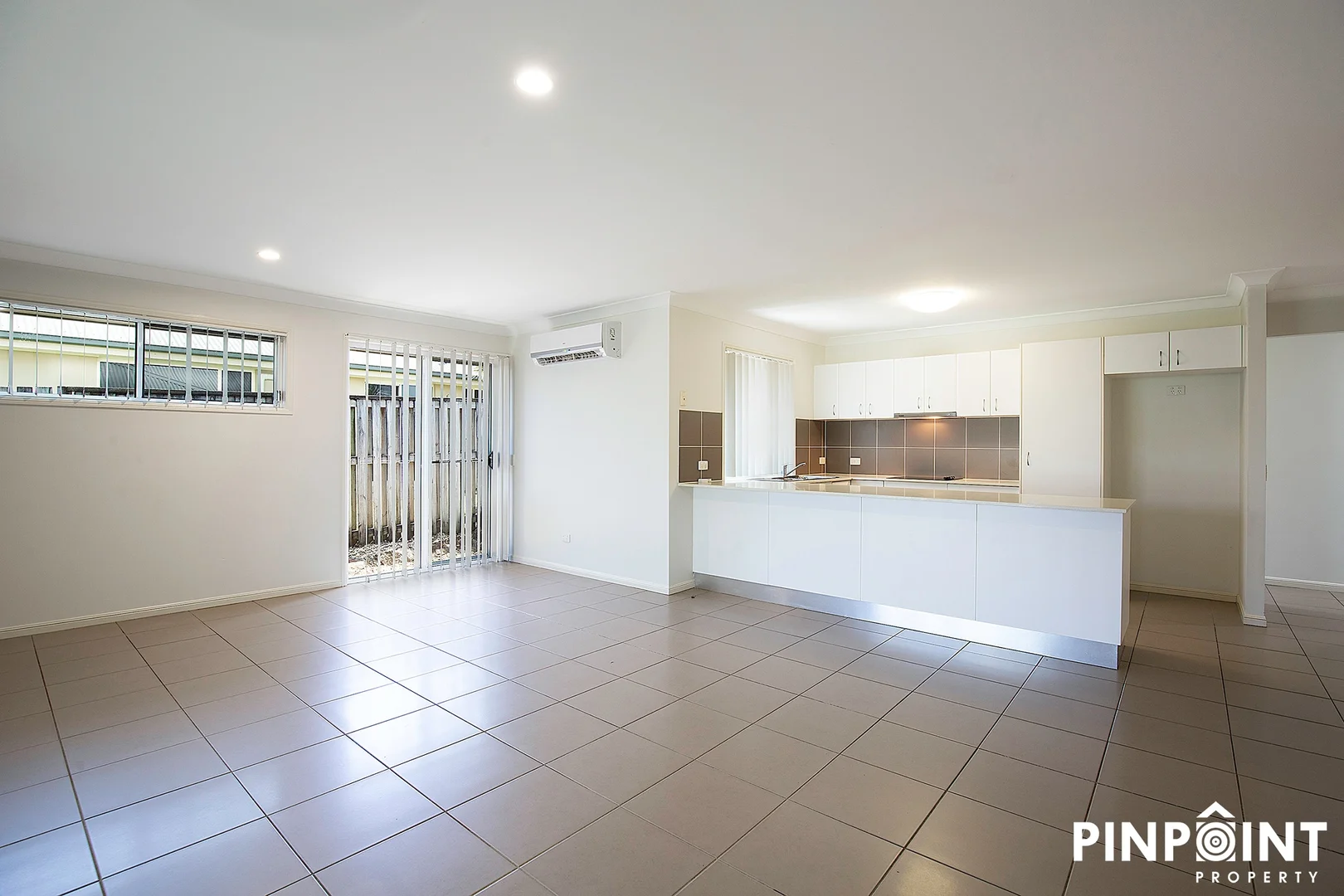 Additional image 3 of 2/28 Coogee Terrace, Blacks Beach QLD 4740