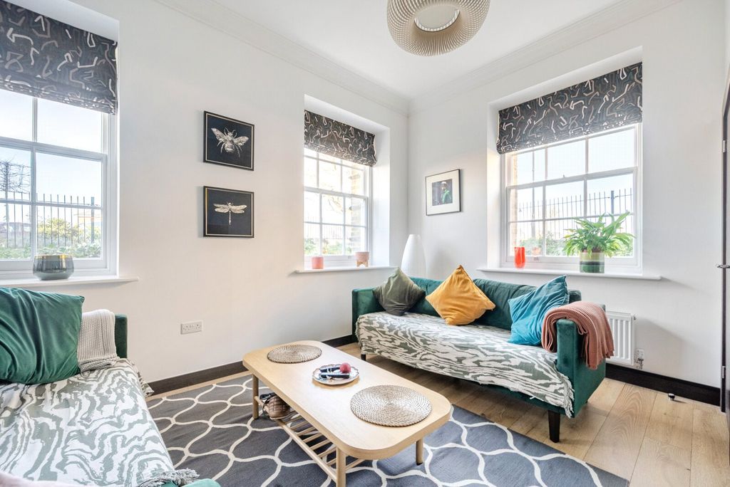 Additional image 15 of 3 bed flat for saleMccarthy Crescent, Wellesley, Aldershot GU11