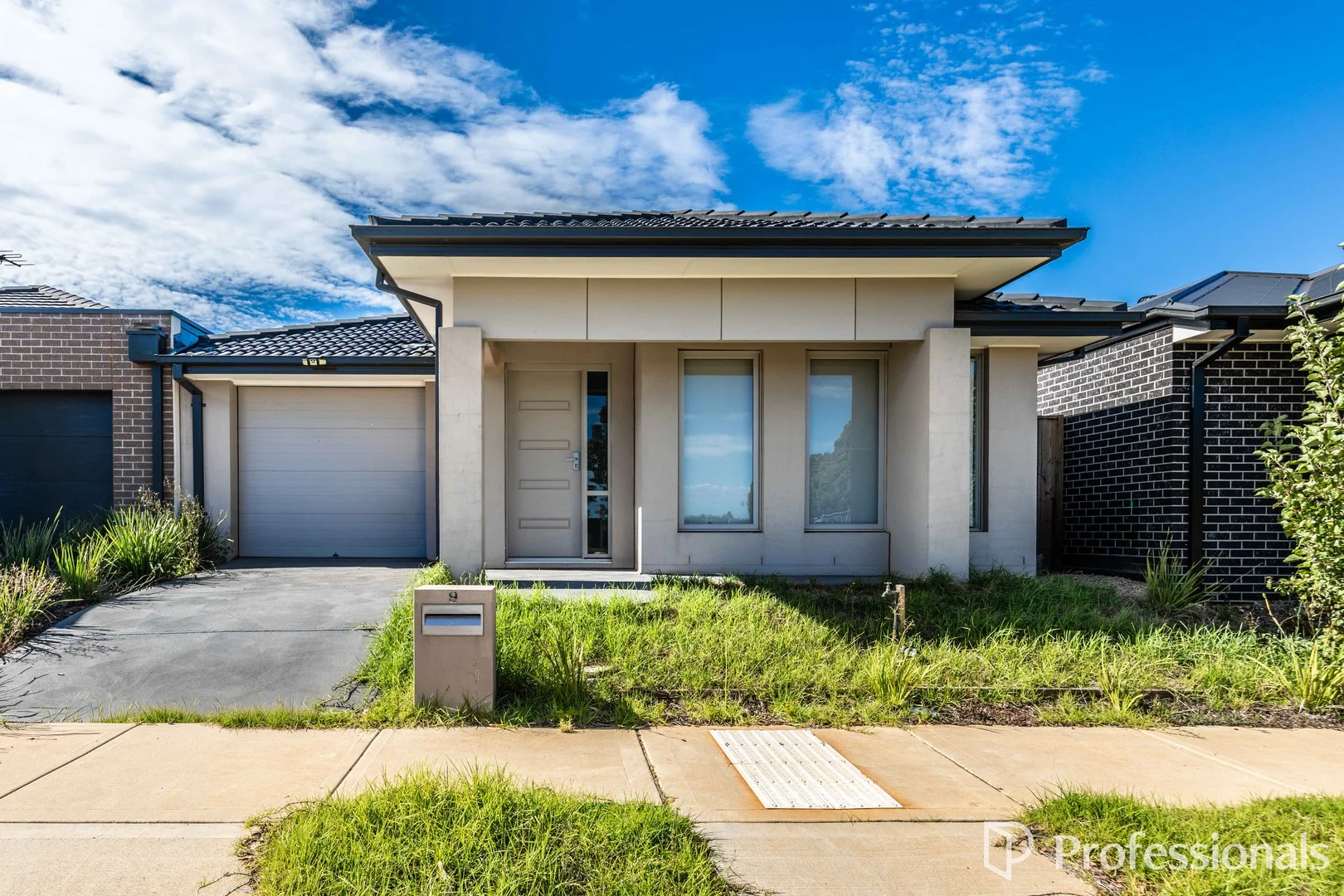 9 Octavia Pl, Strathtulloh VIC 3338
