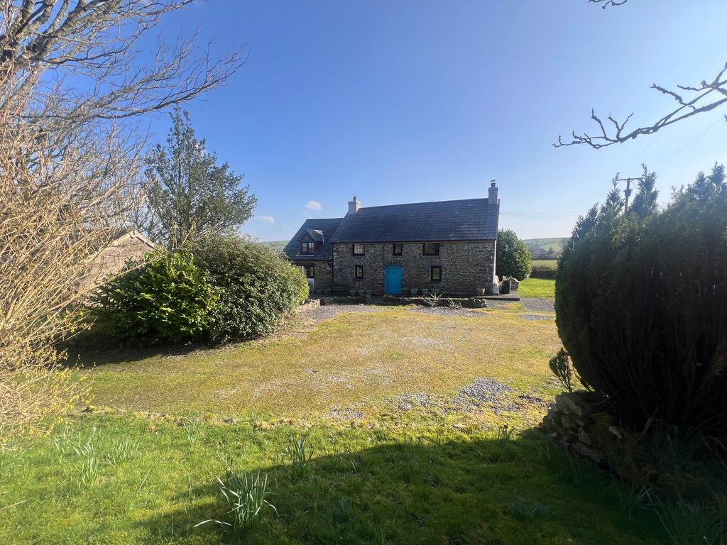 4 bed farm for saleLlanarth, Ceredigion SA47