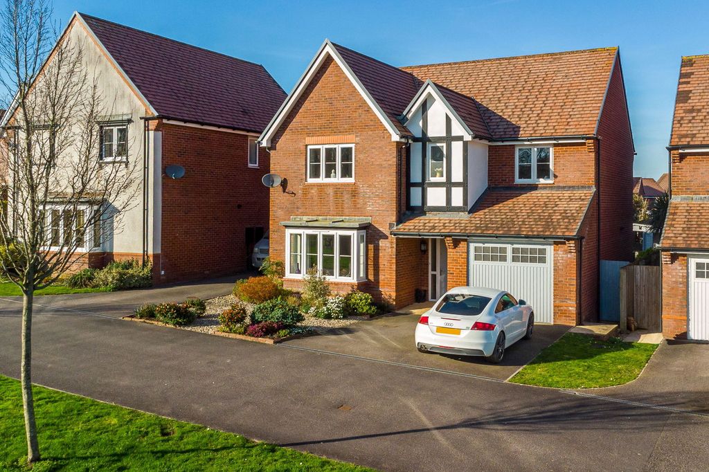 4 bed detached house for saleHewetson Way, Bideford, North Devon EX39