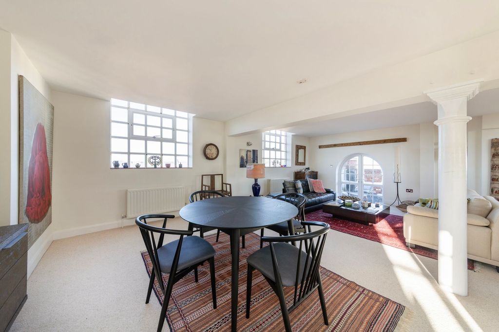 Additional image 6 of 2 bed penthouse for saleCoopers Lane, Abingdon OX14