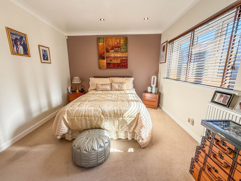Additional image 16 of 3 bed town house for saleMargeholes, Carpenders Park, Watford WD19