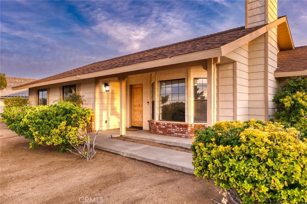 Additional image 3 of 57731 San Tropeze Dr, Yucca Valley, CA 92284
