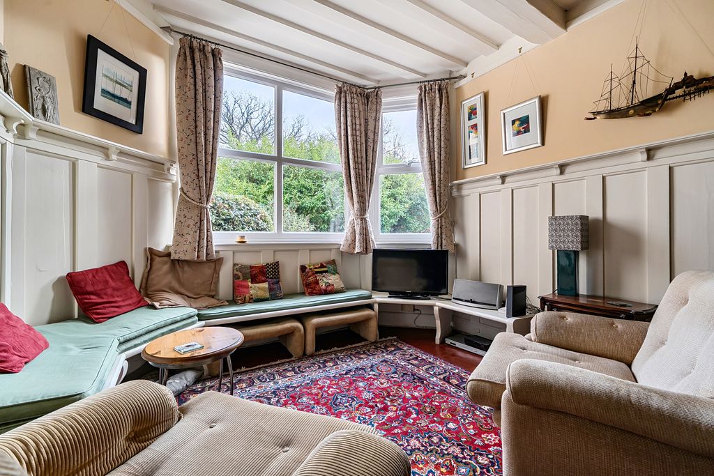 Additional image 8 of 6 bed semi-detached house for saleShinfield Road, Reading, Berkshire RG2