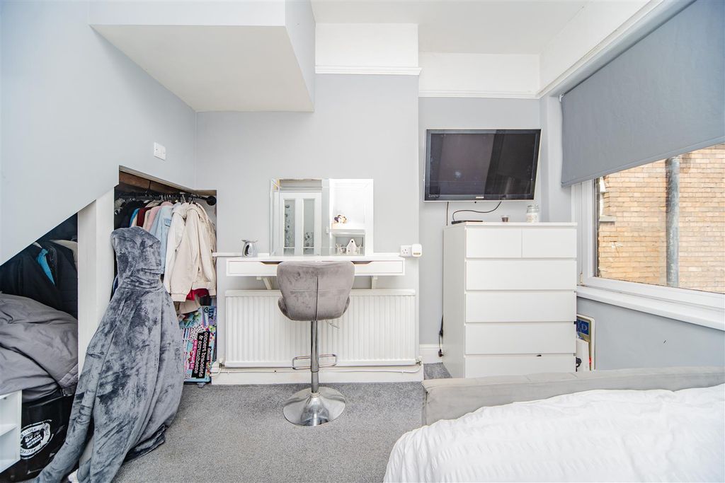 Additional image 34 of 4 bed terraced house for saleCharles Place, Barry CF62