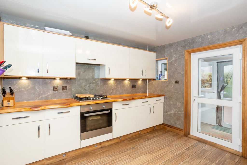 Additional image 7 of 3 bed detached bungalow for sale26 Main Road, Collin, Dumfries DG1