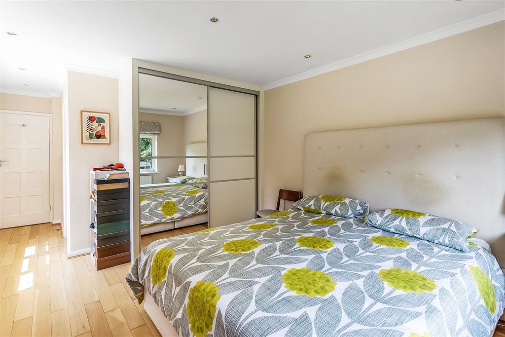 Additional image 24 of 4 bed detached house for saleCrampshaw Lane, Ashtead KT21