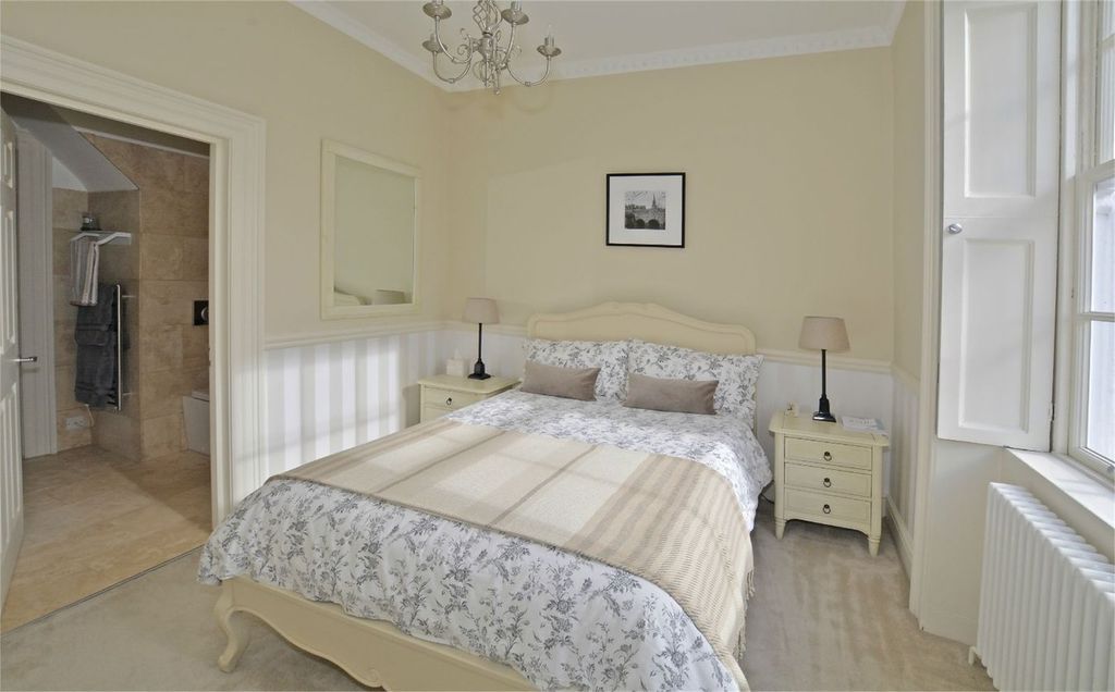 Additional image 4 of 2 bed flat for saleGreat Pulteney Street, Bath BA2