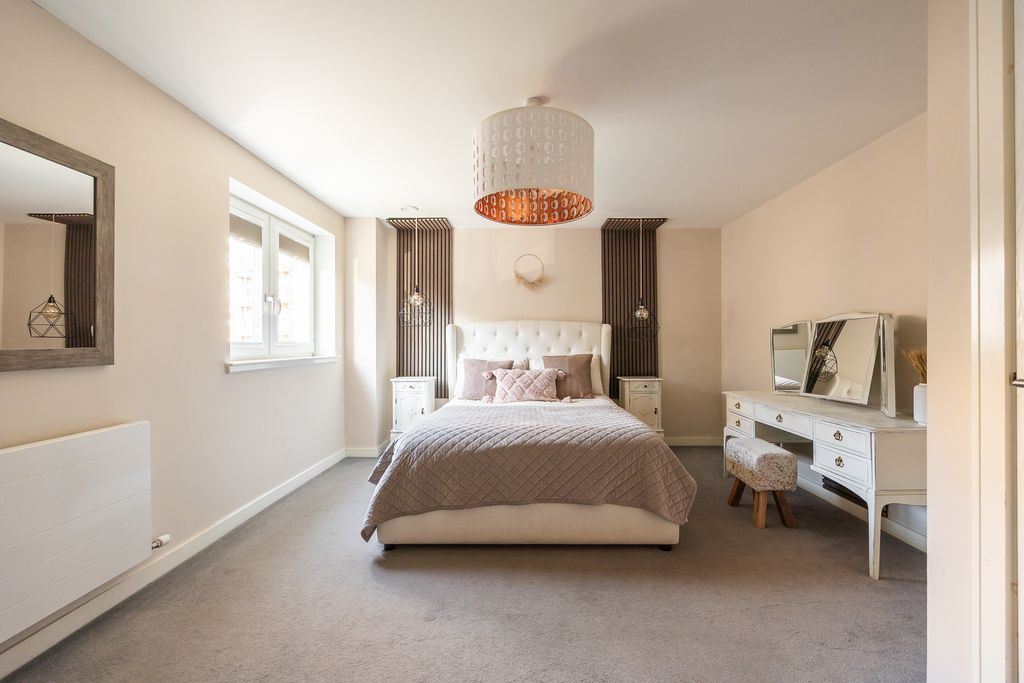 Additional image 20 of 4 bed town house for sale20 Lawrie Reilly Place, Edinburgh EH7