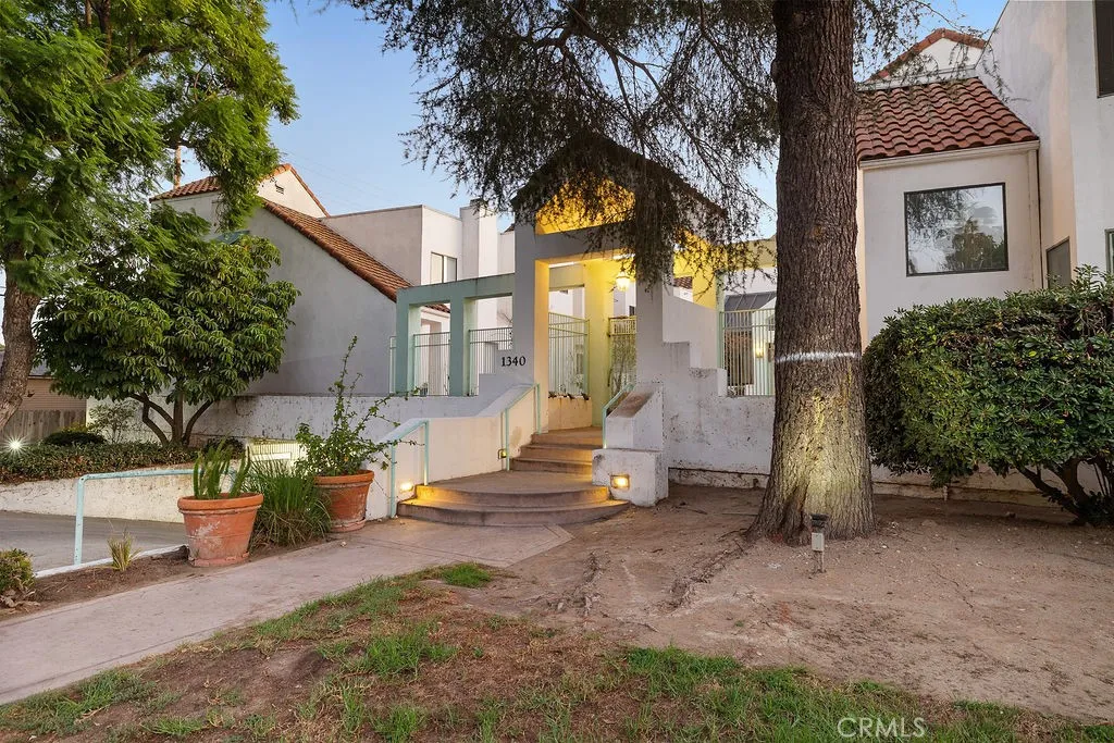 Additional image 2 of 1340 Glenwood Road Unit 8, Glendale, CA 91201