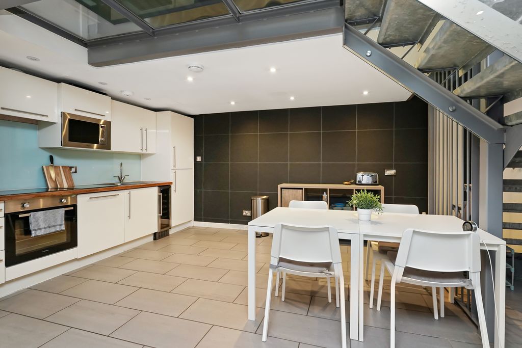 Additional image 8 of 1 bed flat for sale21 King's Stables Lane, Grassmarket, Edinburgh EH1