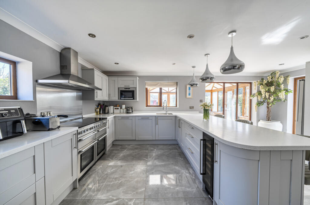 Additional image 8 of Pullens Orchard, West Pennard, BA6