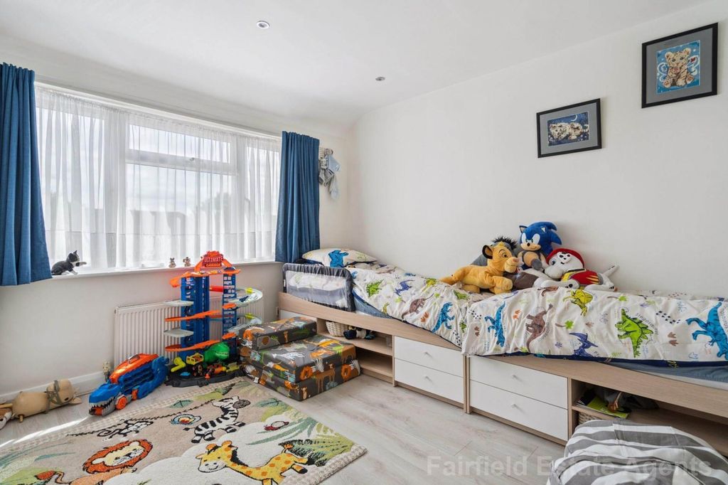 Additional image 10 of 3 bed semi-detached bungalow for salePenrose Avenue, Carpenders Park, Watford WD19