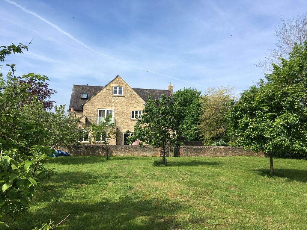 Additional image 16 of 7 bed detached house for saleAlchester Road, Chesterton, Bicester, Oxfordshire OX26