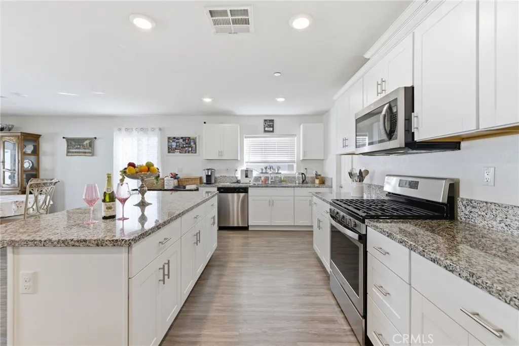 Additional image 11 of 29092 Aubrey Circle, Winchester, CA 92596
