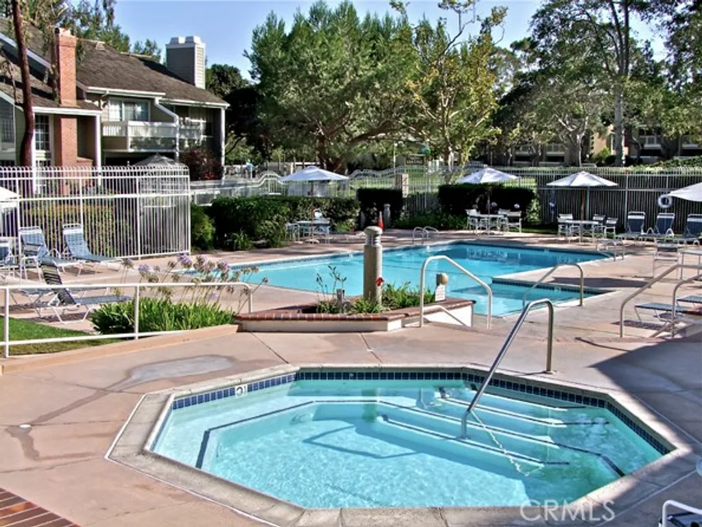 510 Stoneham Court Unit 102, Long Beach, CA 90803