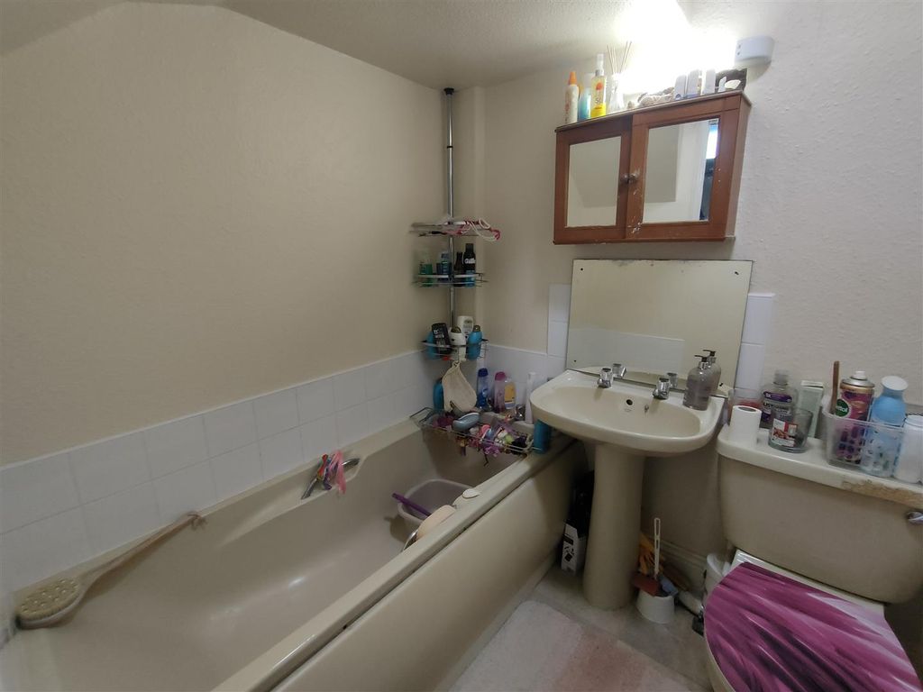 Additional image 5 of 1 bed flat for saleTamar Mews, 5-7 East Street, Bridport DT6
