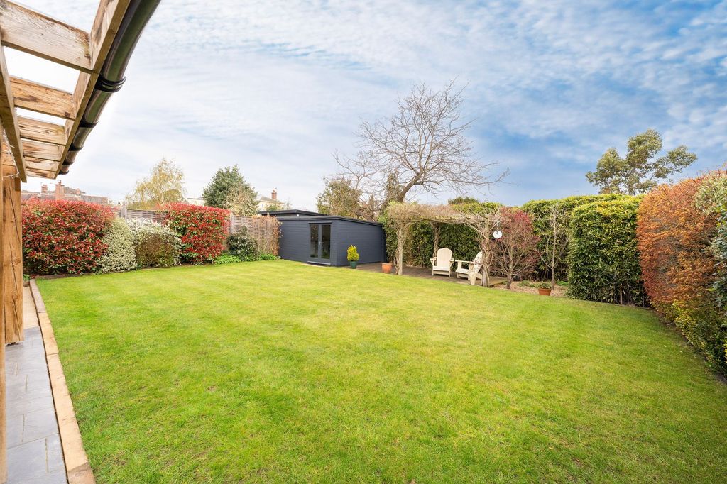 Additional image 20 of 5 bed semi-detached house for saleFredericks Road, Beccles NR34