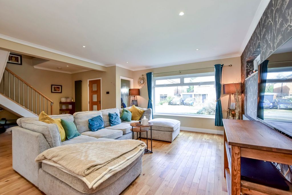 Additional image 5 of 4 bed detached house for saleGreenways, Abbots Langley WD5