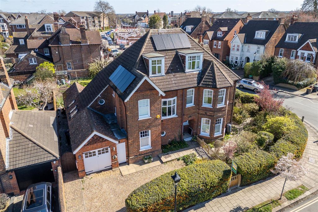 Additional image 24 of 6 bed detached house for salePemberley Avenue, Bedford MK40