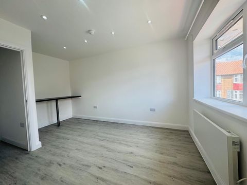 Council And Water Bill Inclusive, First Floor Flat, Abercorn Gardens RM6