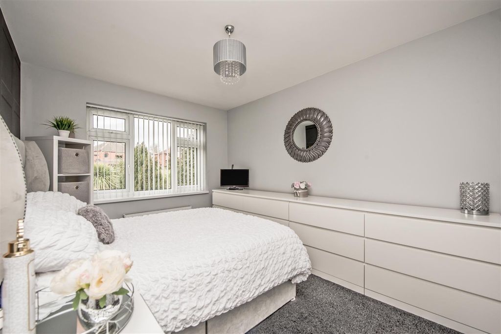 Additional image 18 of 3 bed semi-detached house for saleWhitehall Road, Wortley, Leeds LS12