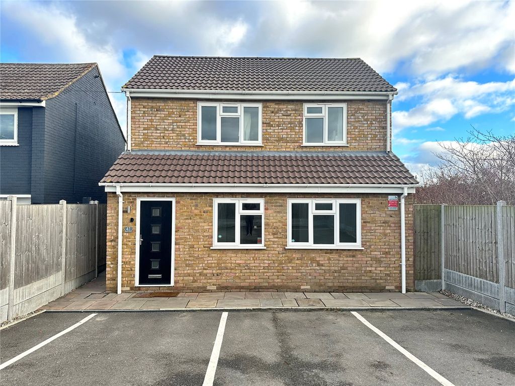 2 bed flat for saleBoult Road, Basildon, Essex SS15