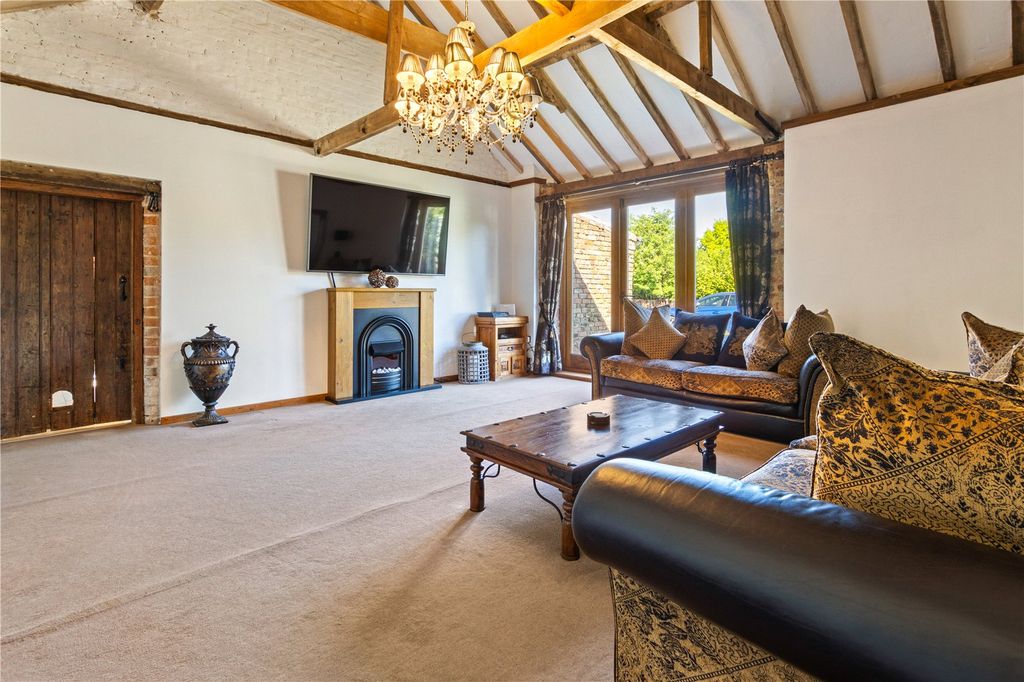 Additional image 13 of 5 bed bungalow for saleLincoln Road, Welton Le Wold, Louth, Lincolnshire LN11