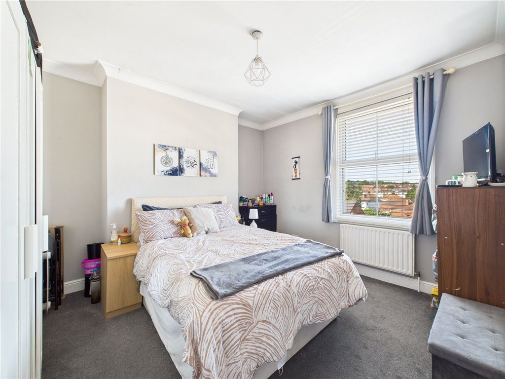 Additional image 9 of 3 bed flat for saleAsh Road, Aldershot, Hampshire GU12