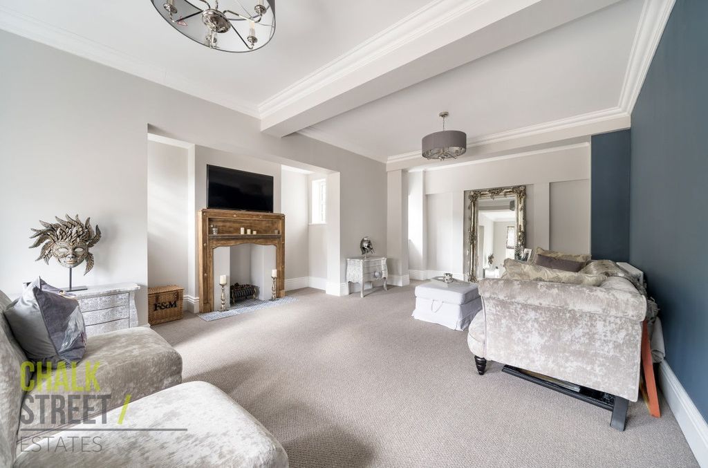 Additional image 13 of 5 bed detached house for saleWoodlands Avenue, Emerson Park RM11