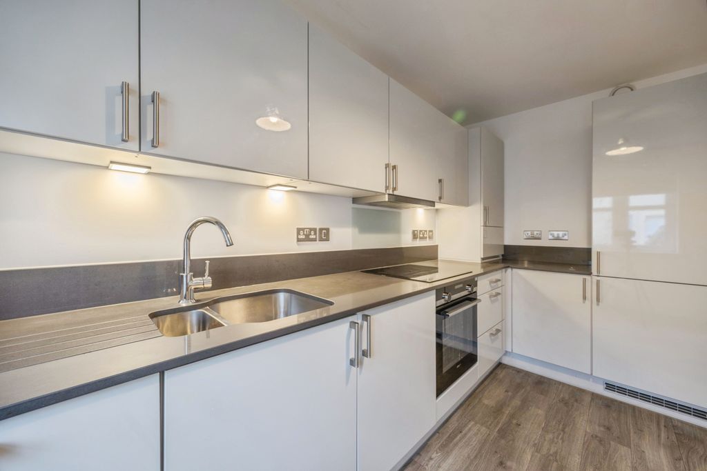 Additional image 4 of 2 bed flat for saleRamslack Street, Balerno EH14