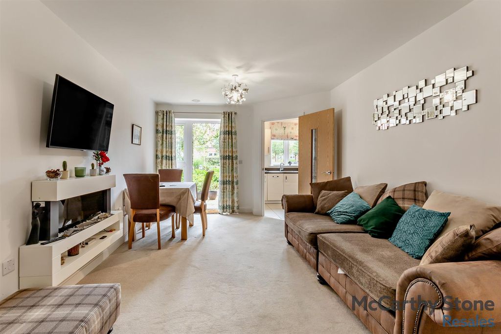 Additional image 2 of 2 bed flat for saleOakhill Place, High View, Bedford, Bedfordshire MK41