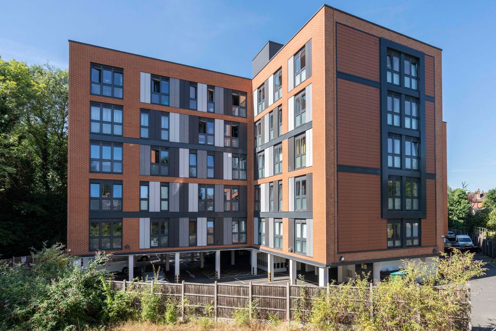 Additional image 9 of 1 bed flat for saleLincoln Road, Dorking RH4