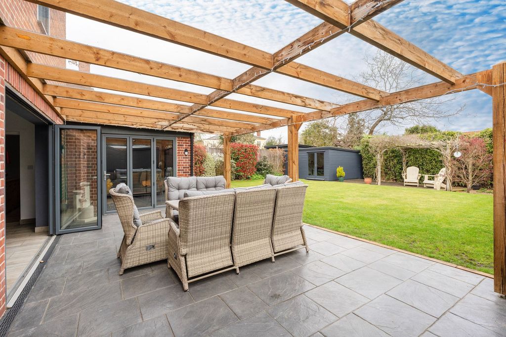 Additional image 19 of 5 bed semi-detached house for saleFredericks Road, Beccles NR34