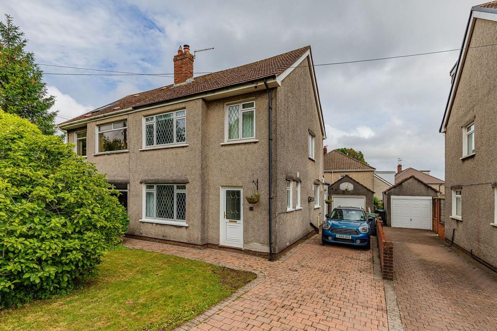 4 bed semi-detached house for saleHeol Llanishen Fach, Cardiff CF14