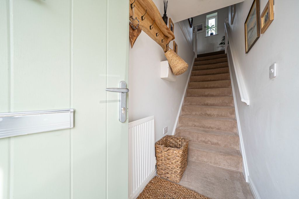 1 bed flat for saleStirrup Way, Andover SP11 photo 3