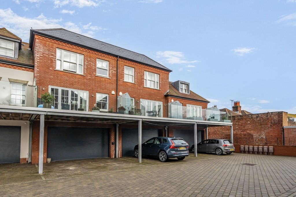 Additional image 18 of 3 bed terraced house for saleQueen Street, Emsworth PO10