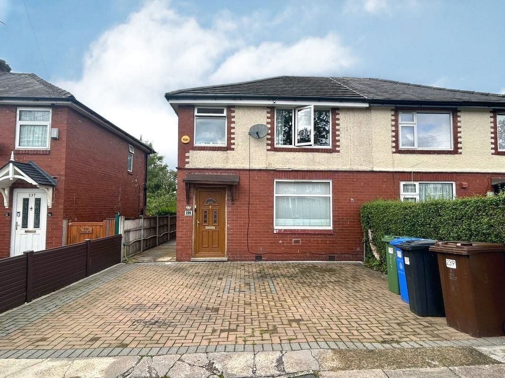 Additional image 2 of 4 bed semi-detached house for saleSmallshaw Lane, Ashton-Under-Lyne, Greater Manchester OL6