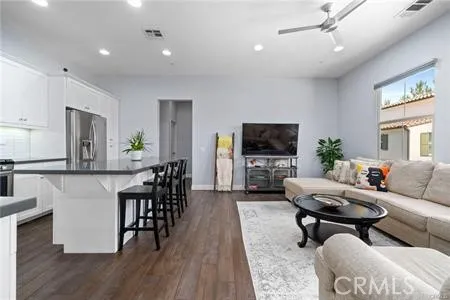 Additional image 30 of 114 Borrego, Irvine, CA 92618