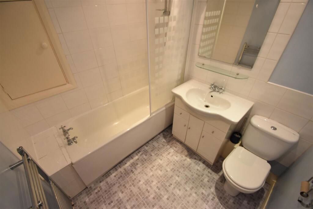 Additional image 10 of 2 bed flat for salePensby Road, Heswall, Wirral CH60