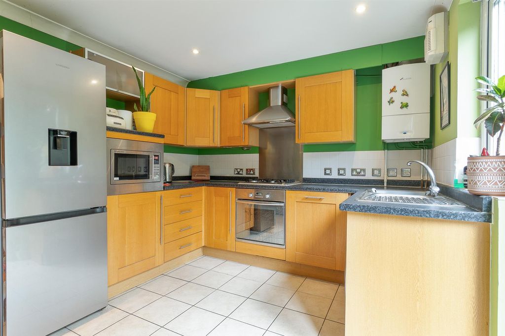 Additional image 4 of 4 bed semi-detached house for saleBridge Place, Aylesford ME20