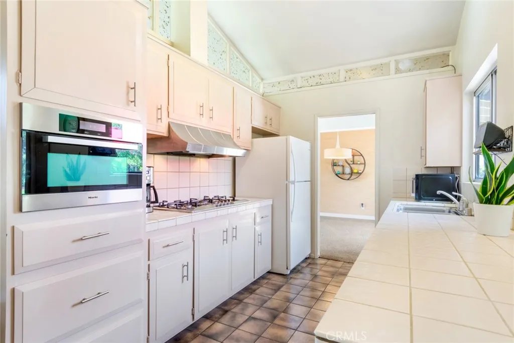 Additional image 10 of 130 Sunridge Way, Redlands, CA 92373