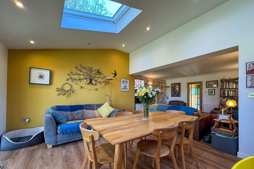 Additional image 2 of 4 bed detached house for saleBeech Road, Alresford SO24