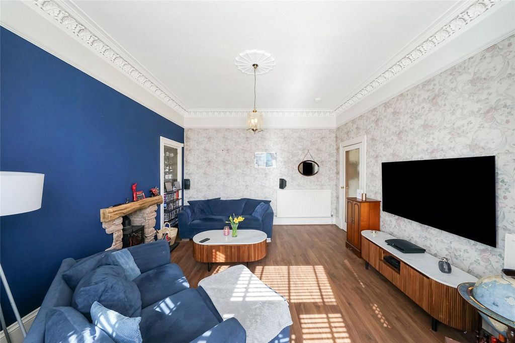 Additional image 6 of 4 bed semi-detached house for saleClackmannan Road, Alloa, Clackmannanshire FK10