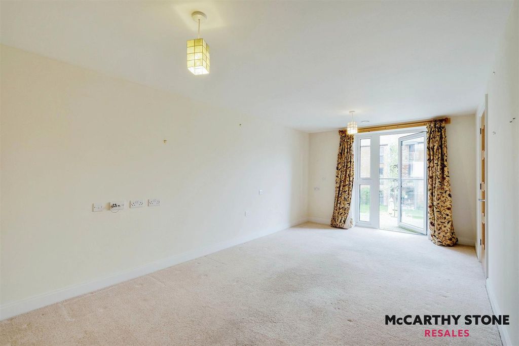 Additional image 4 of 1 bed flat for saleWayfarer Place, The Dean, Alresford SO24