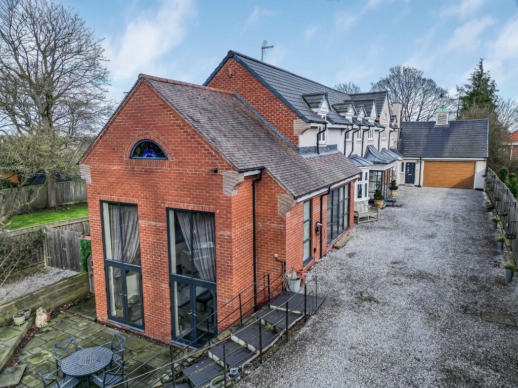 Additional image 21 of 4 bed detached house for saleThe Rockeries, 16 New Walk, Beverley HU17